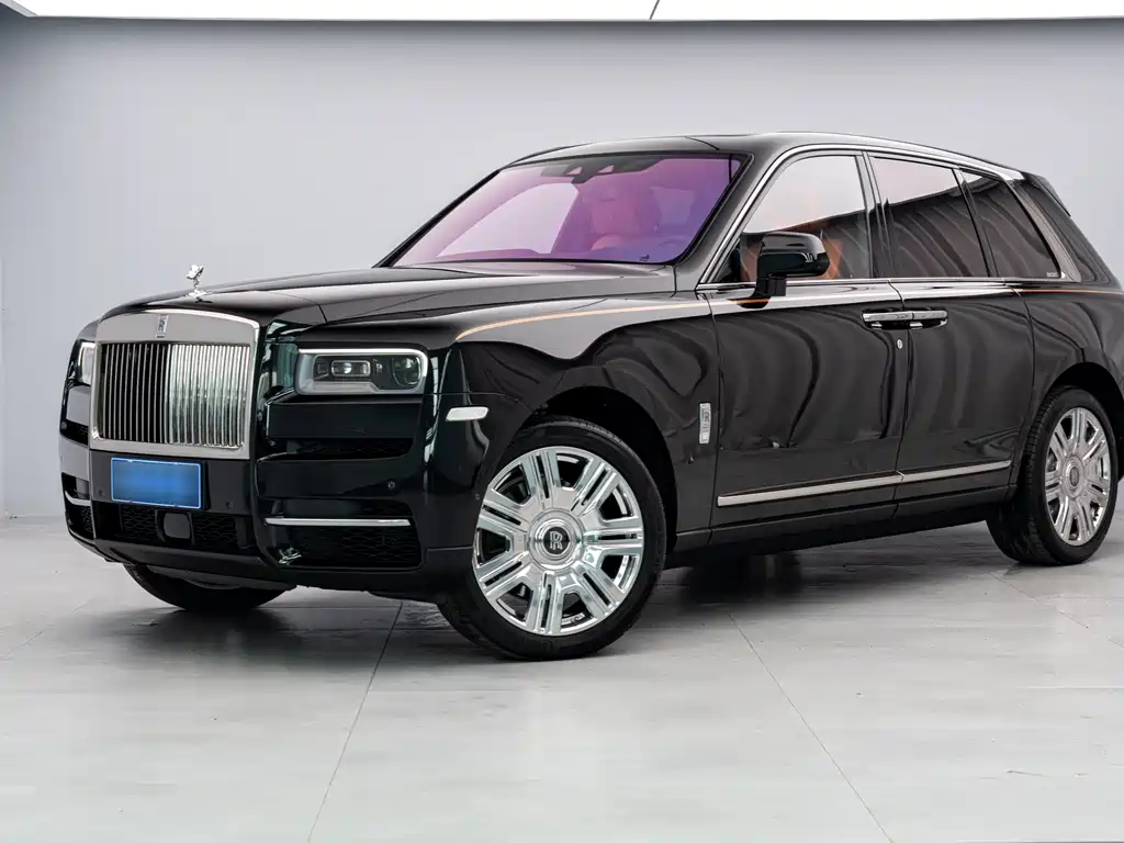 Rolls-Royce Cullinan 2024 мест