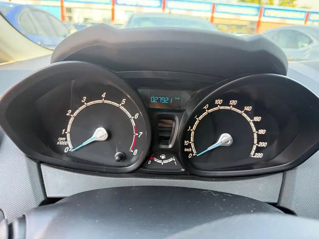 Ford Fiesta — миниатюра 6