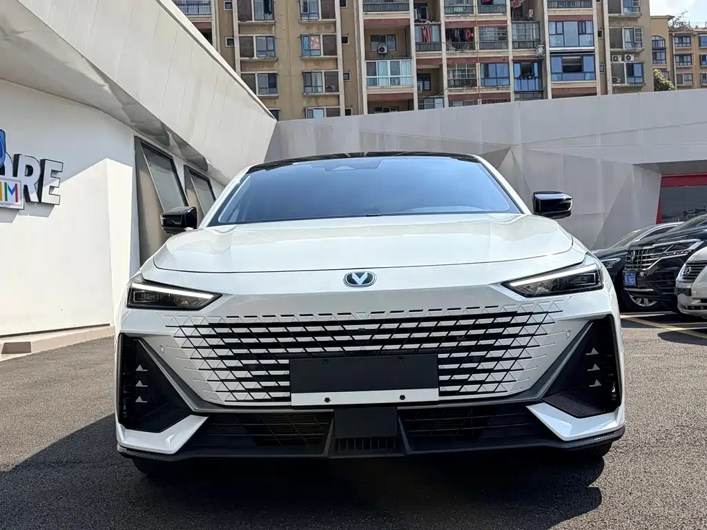 Changan UNI-V — миниатюра 2