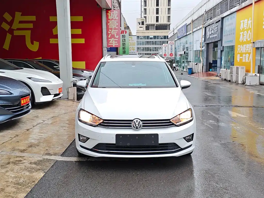 Volkswagen Golf Sportsvan — миниатюра 2