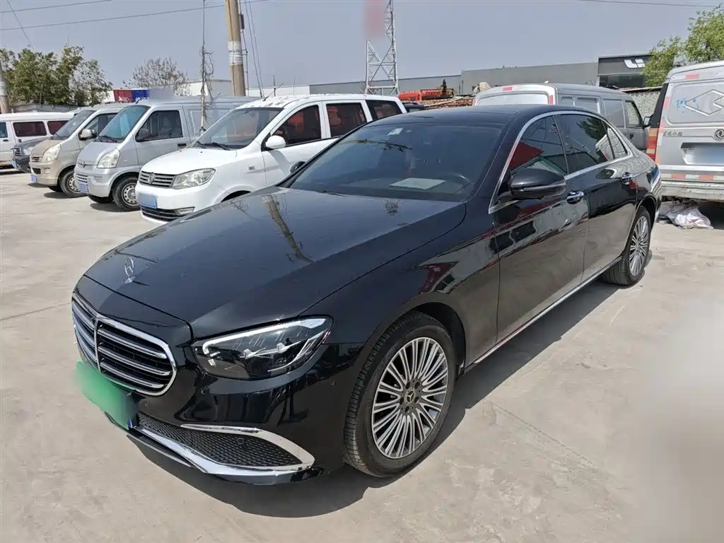 Mercedes-Benz E-Class 2023
