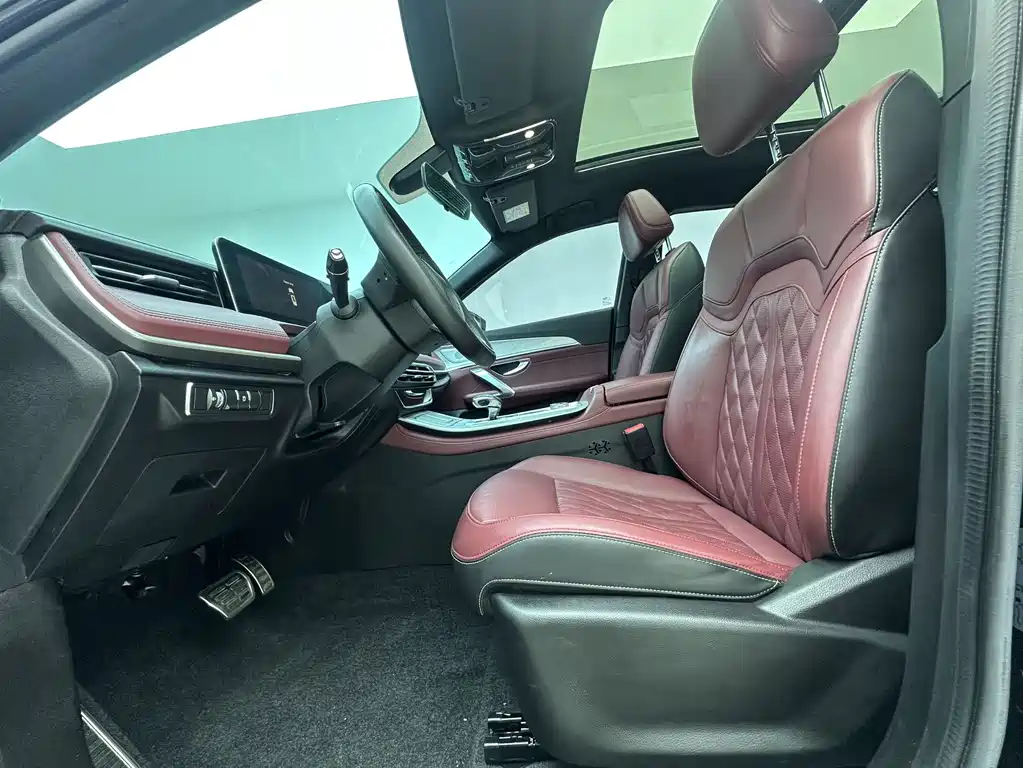 JETOUR X70 PLUS 2023 1.5T DCT Warrior PLUS 7 мест