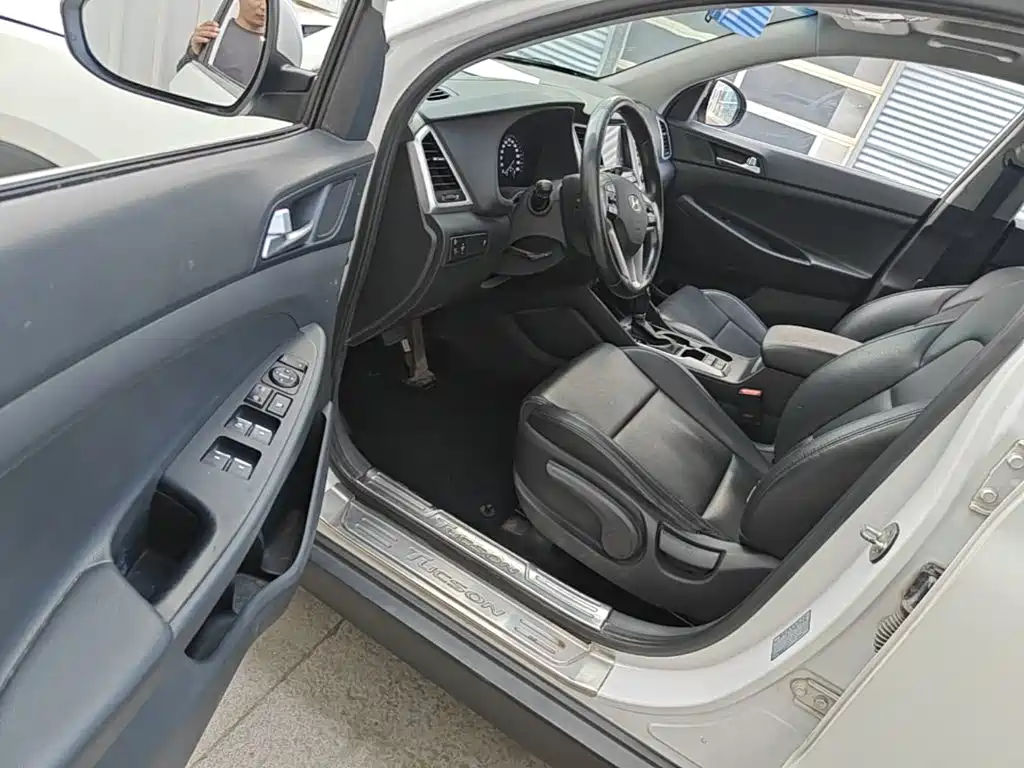Hyundai Tucson — миниатюра 16