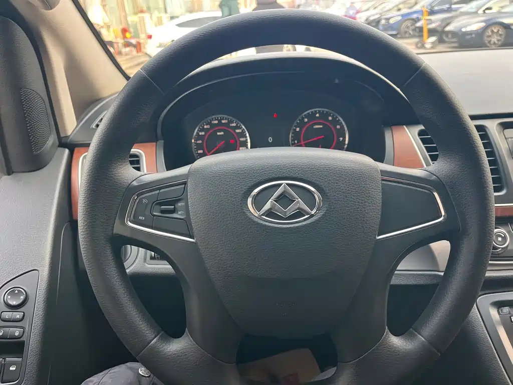 SAIC MAXUS CHASE G10