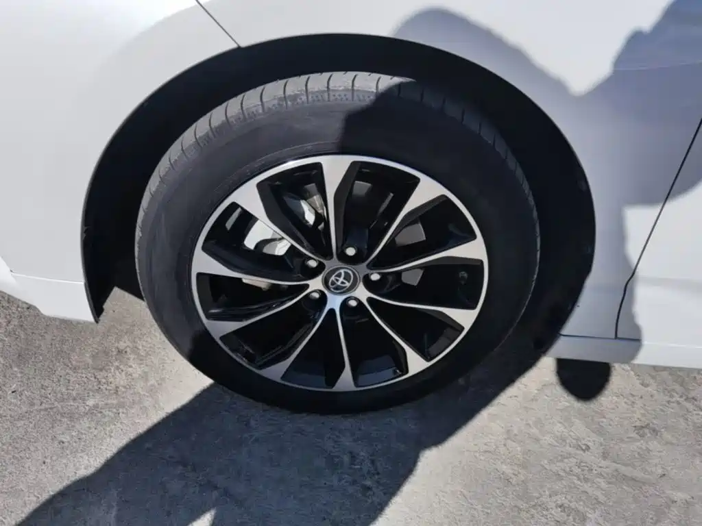Toyota Avalon — миниатюра 23