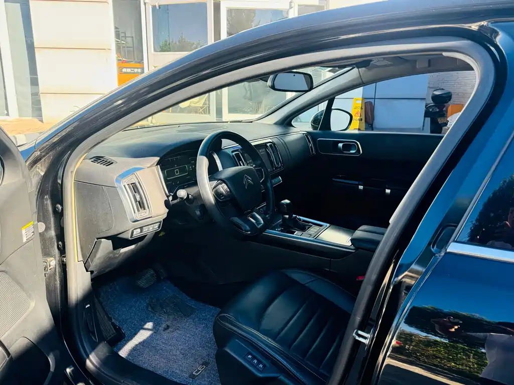 Citroen C6 — миниатюра 10