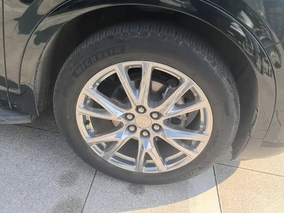 Buick Enclave — миниатюра 6