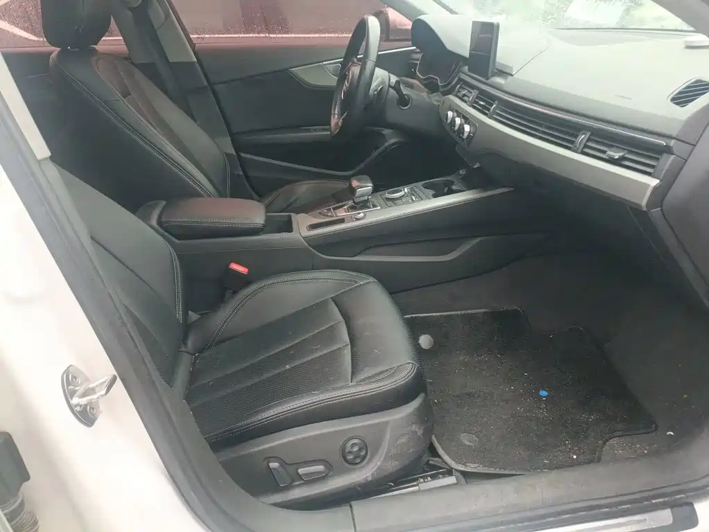 Audi A4L — миниатюра 12