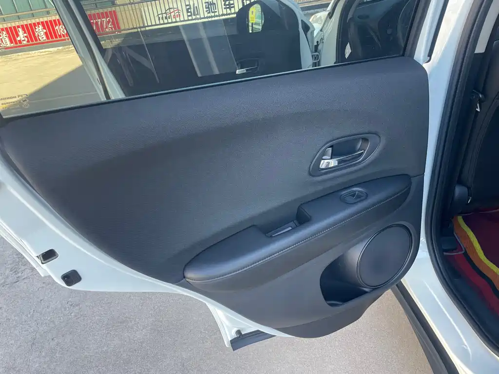 Honda Vezel — миниатюра 15