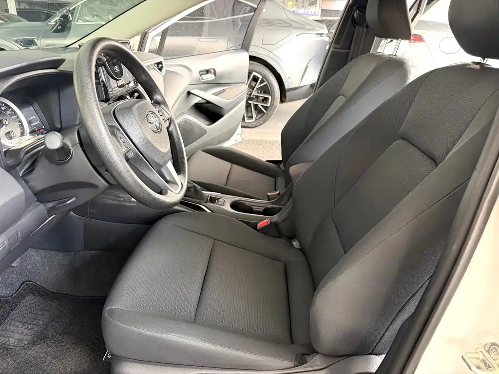 Toyota Corolla — миниатюра 10