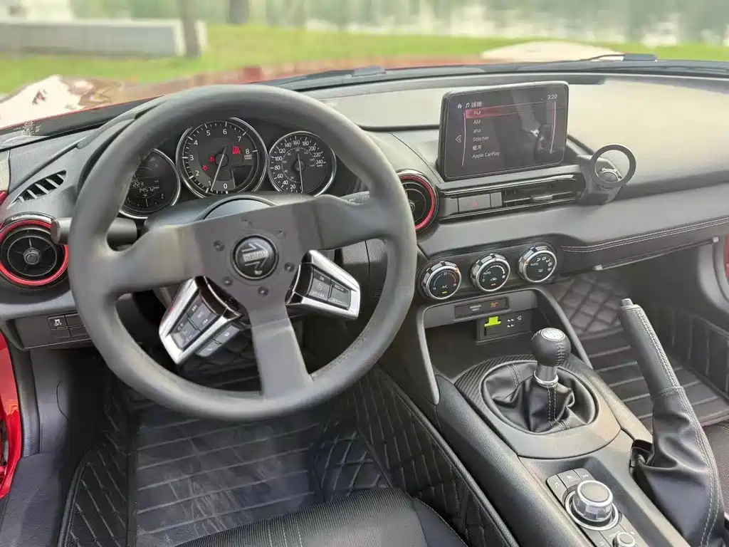 Mazda MX-5 — миниатюра 8