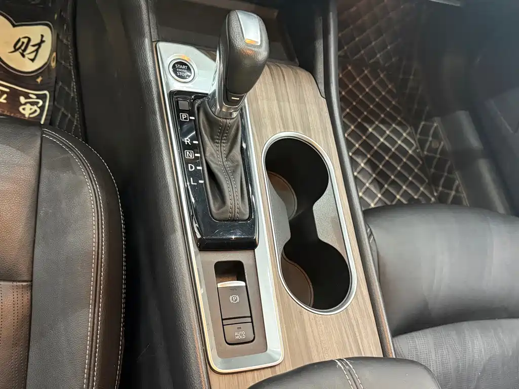 Nissan Teana — миниатюра 8