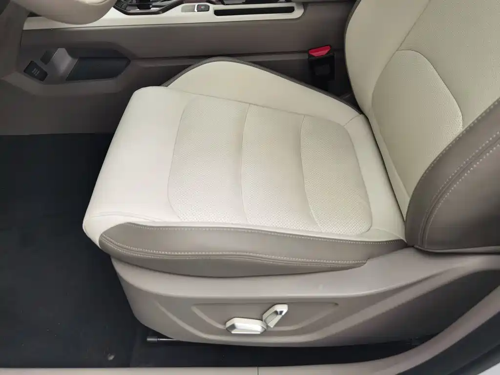 Geely Icon — миниатюра 20