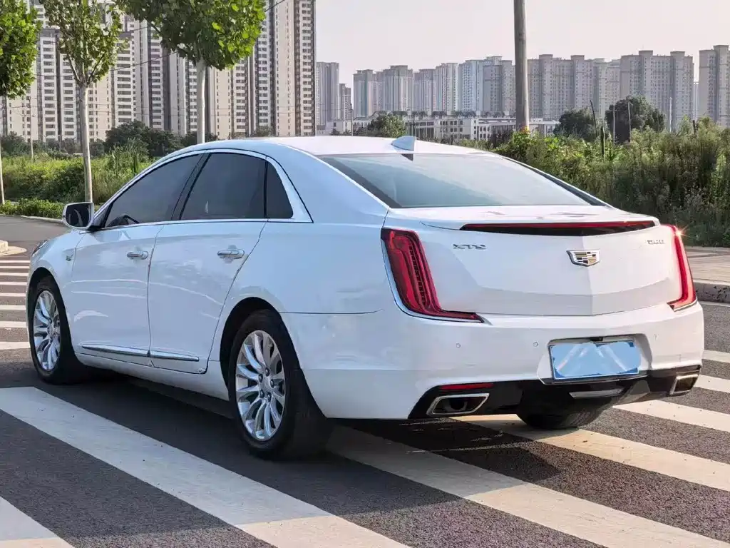 Cadillac XTS — миниатюра 9
