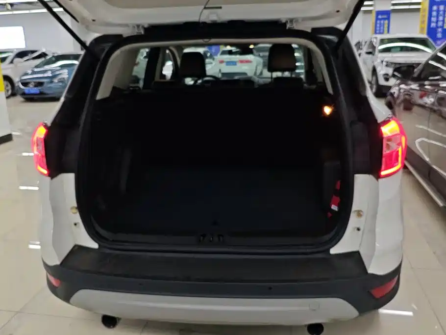 Ford Kuga — миниатюра 4