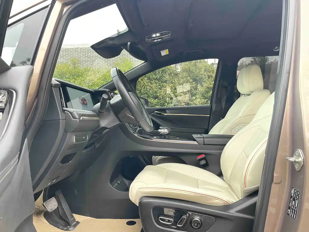 GAC Motor Trumpchi M8 — миниатюра 8