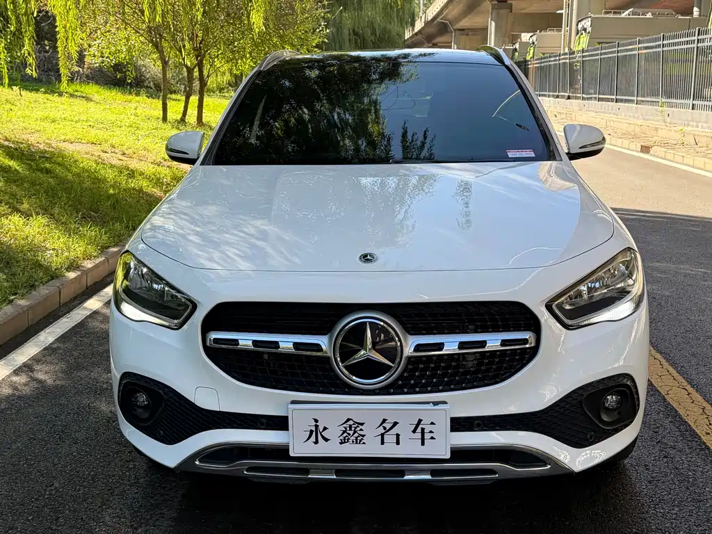 Mercedes-Benz GLA — миниатюра 2