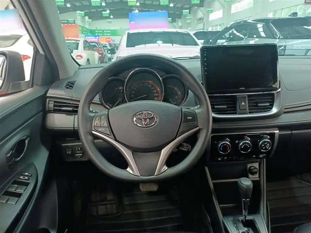 TOYOTA YARIS L ZHIXUAN