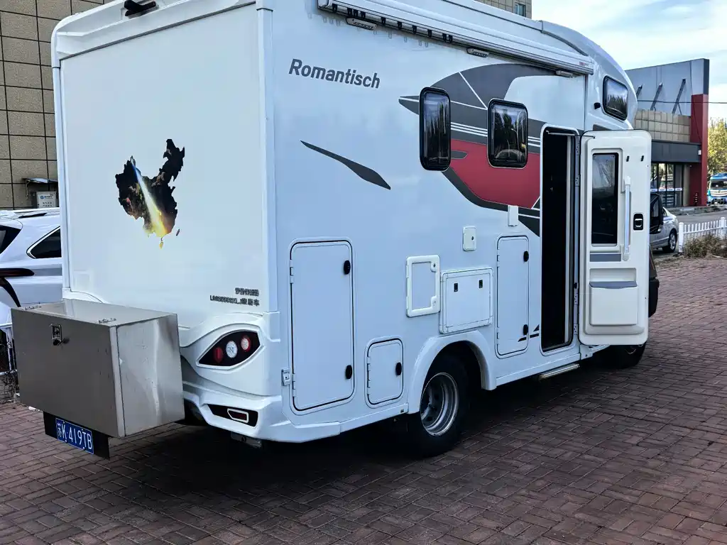 IVECO Ousheng — миниатюра 12