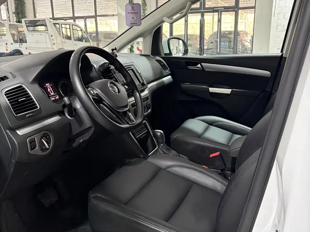 Volkswagen Sharan — миниатюра 9