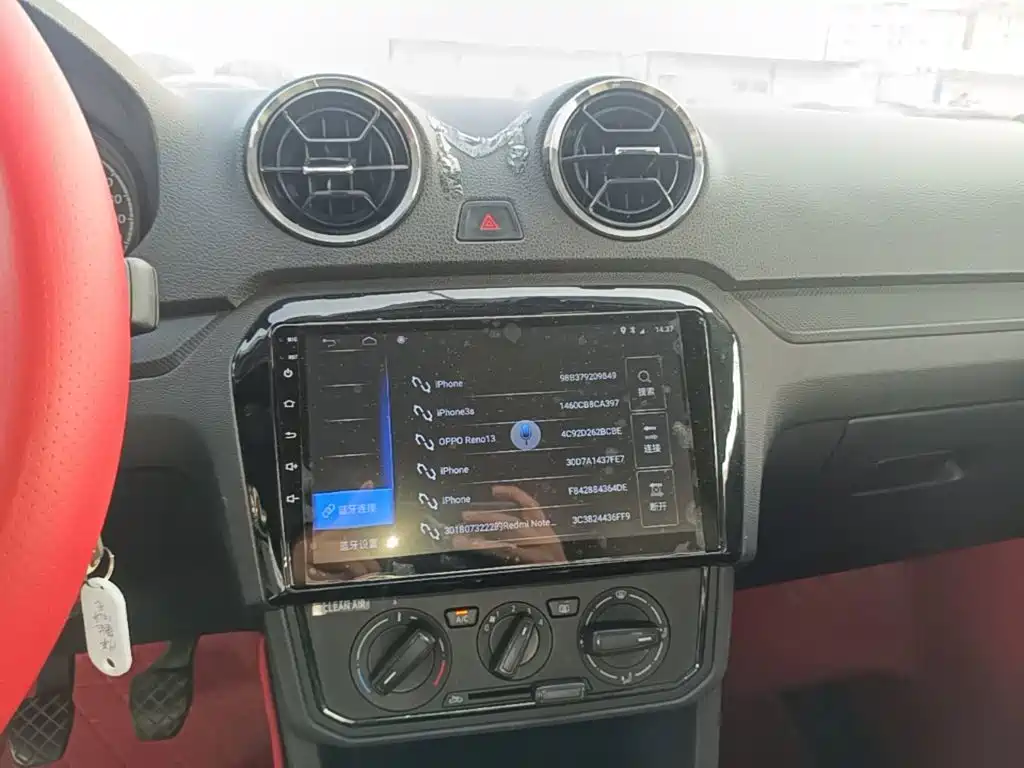 Volkswagen Jetta — миниатюра 13