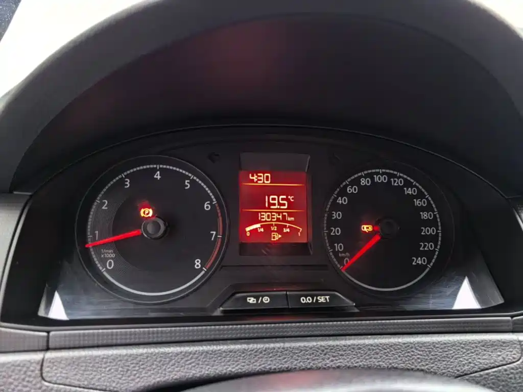 Volkswagen Santana — миниатюра 12