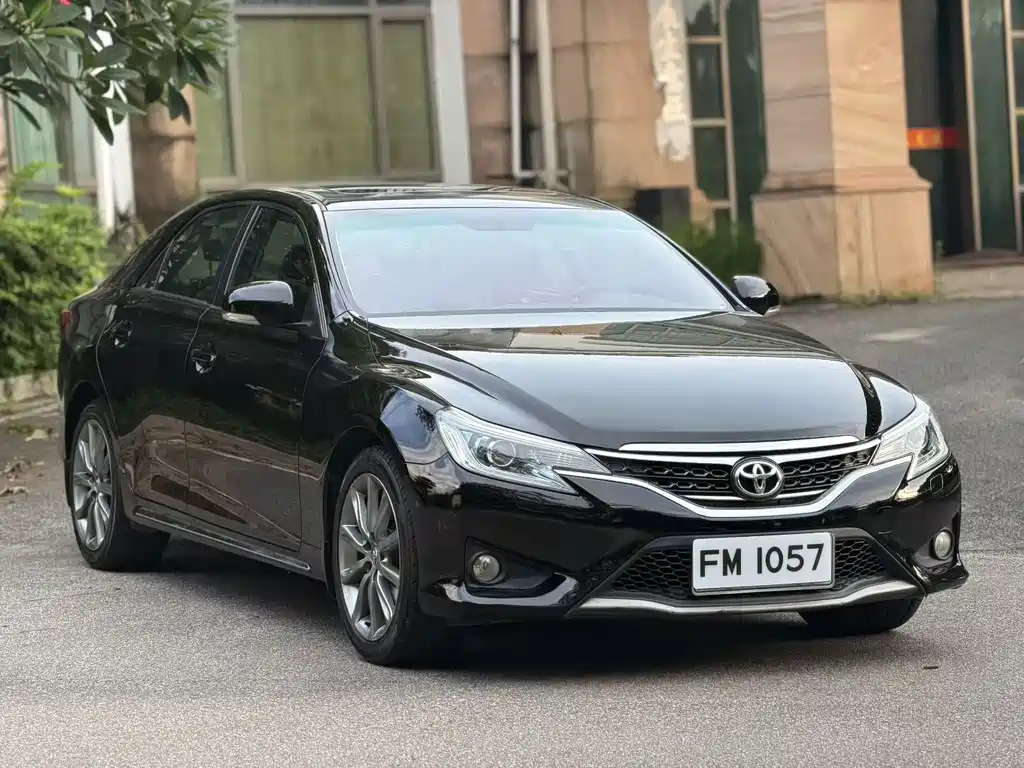 Toyota Reiz 2013 2.5V