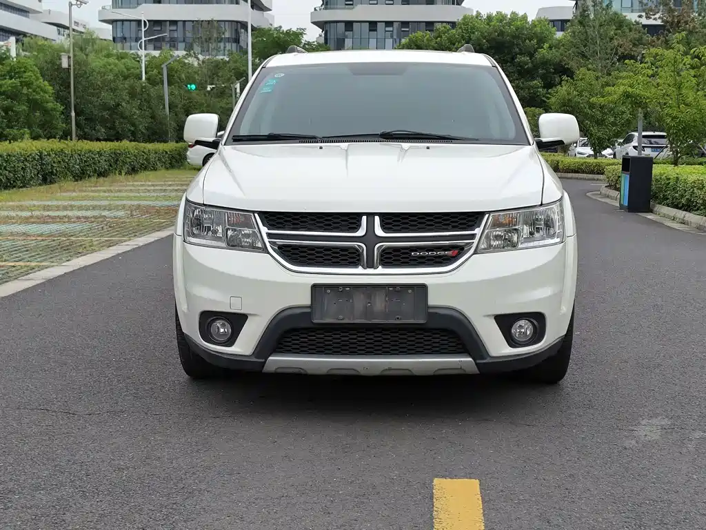Dodge Journey — миниатюра 2