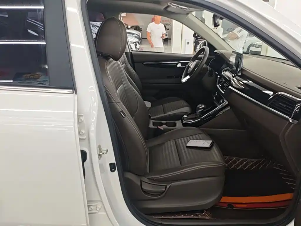 Kia Sportage — миниатюра 25