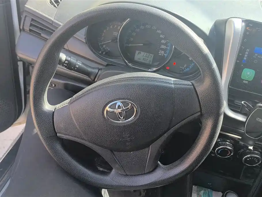 TOYOTA YARIS L ZHIXUAN