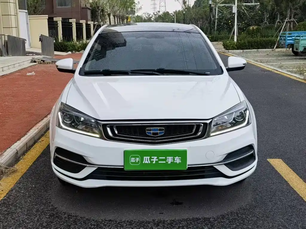 Geely Emgrand — миниатюра 3