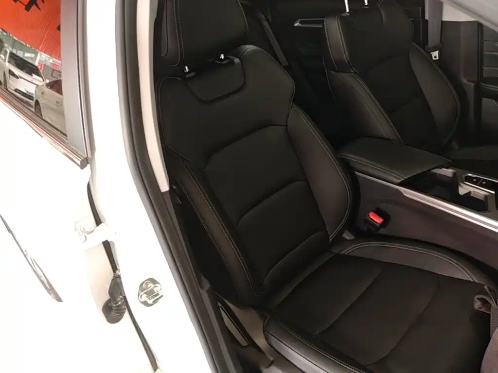 Geely Emgrand — миниатюра 25
