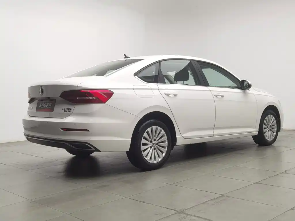 Volkswagen Lavida — миниатюра 2