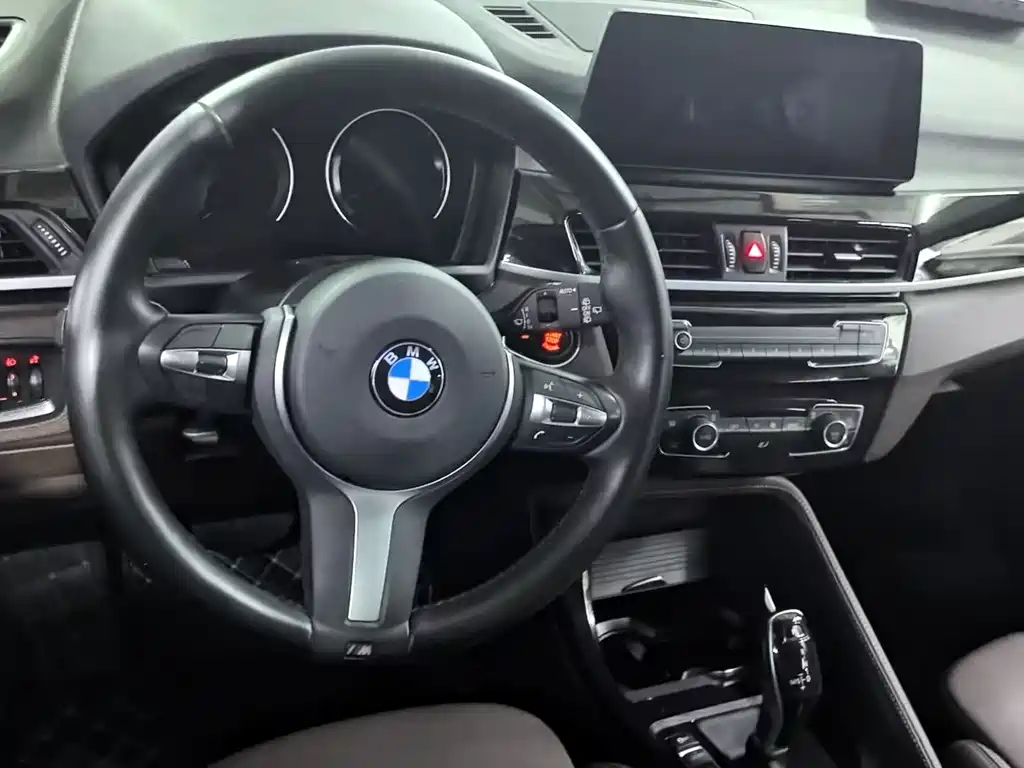 BMW X1 — миниатюра 10