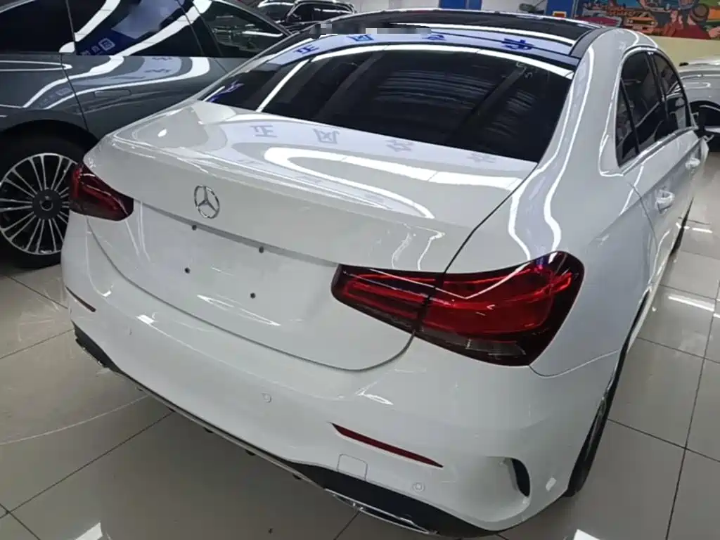 Mercedes-Benz A-Class — миниатюра 7