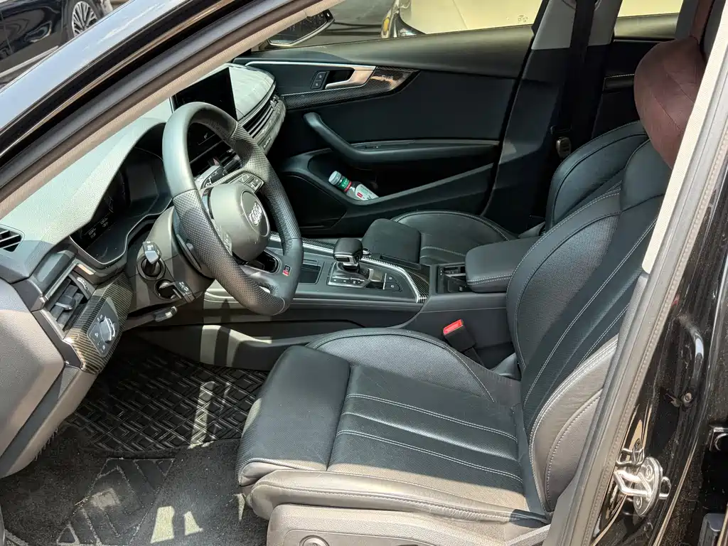 Audi A4L 2022 40 TFSI Fashion