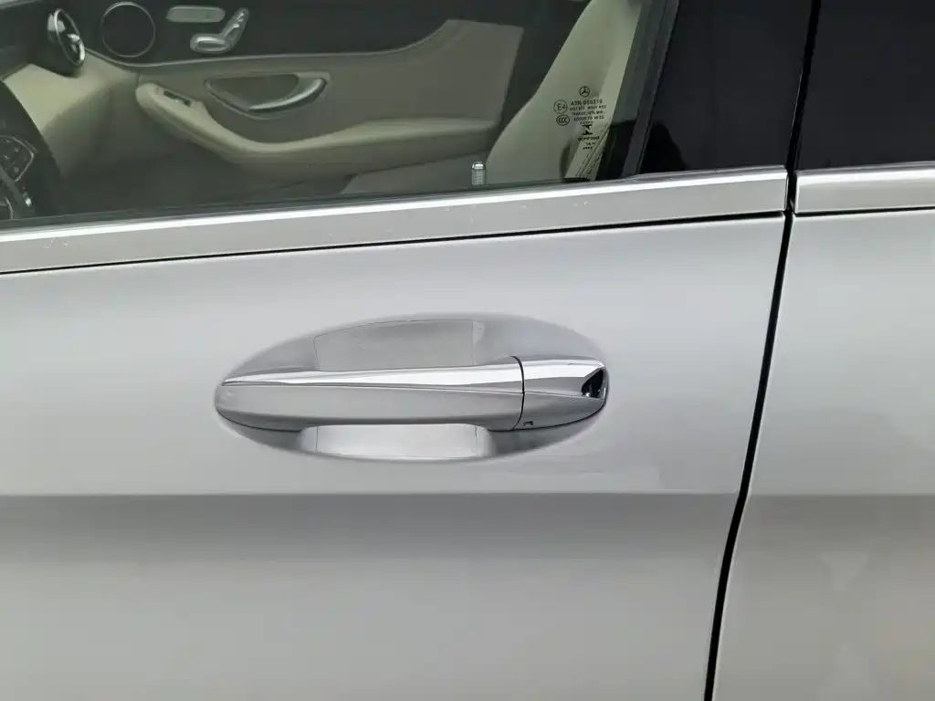 Mercedes-Benz C-Class — миниатюра 18