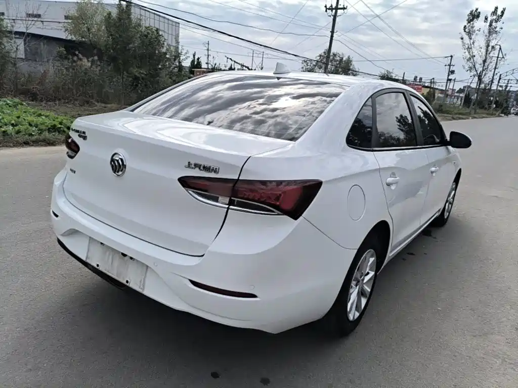 Buick Excelle — миниатюра 7
