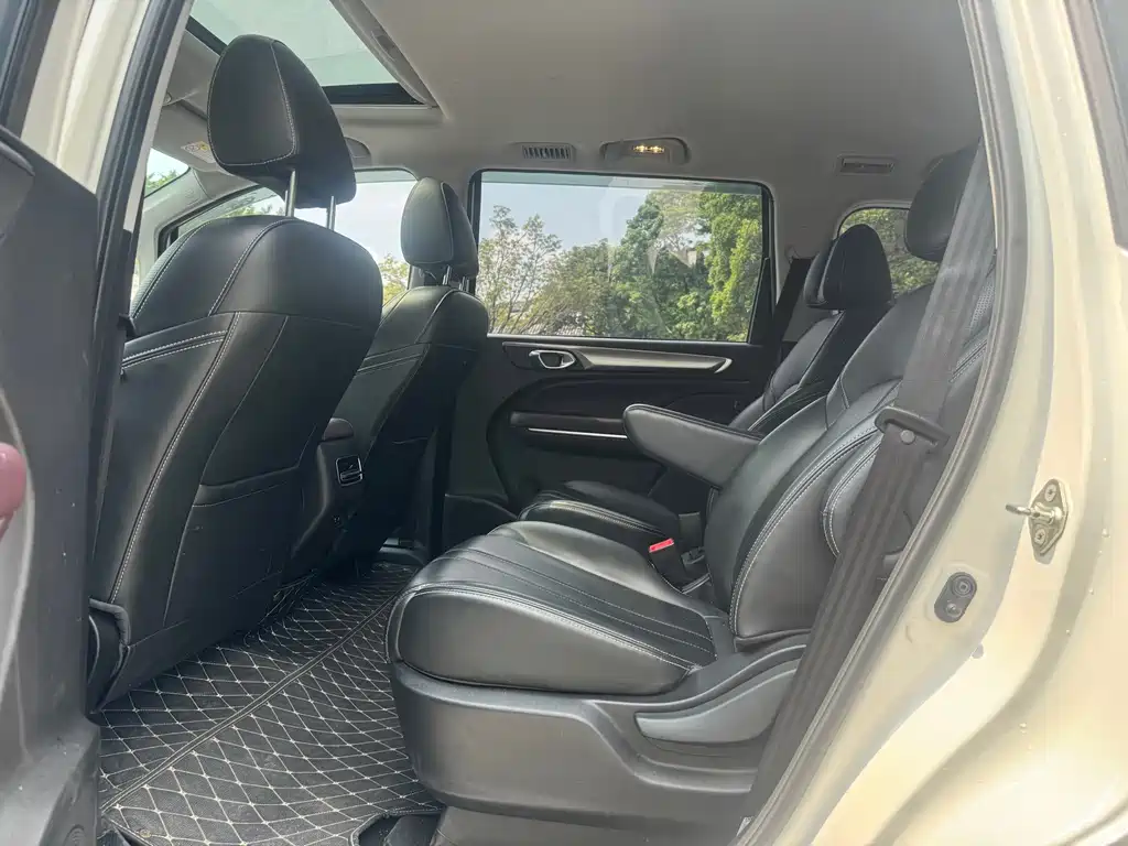 GAC Motor Trumpchi M6 — миниатюра 5