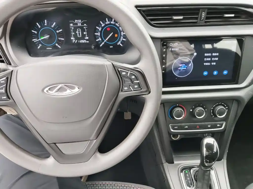 Chery Tiggo 3 — миниатюра 10