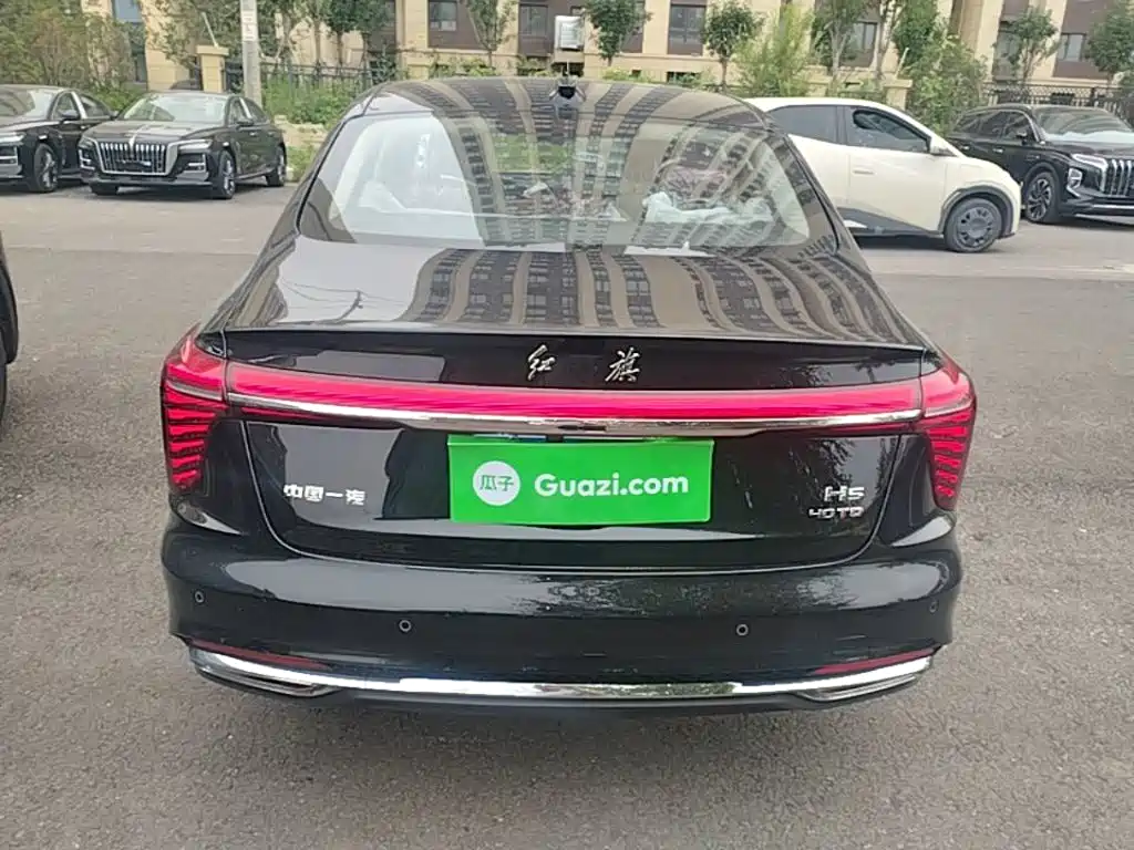 Hongqi H5 2025 2.0T AT