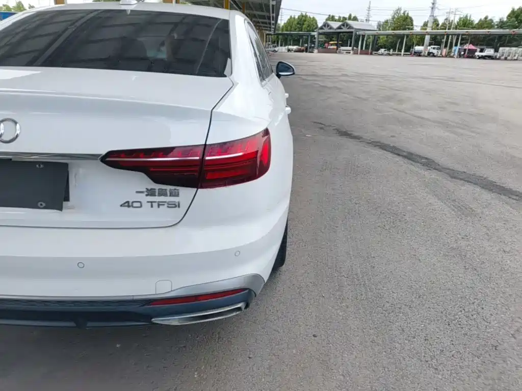 Audi A4L — миниатюра 8