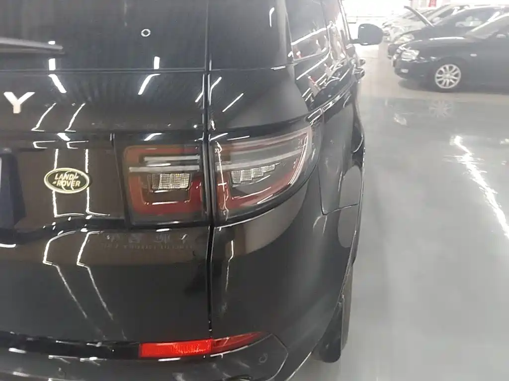 Land Rover Discovery Sport — миниатюра 8