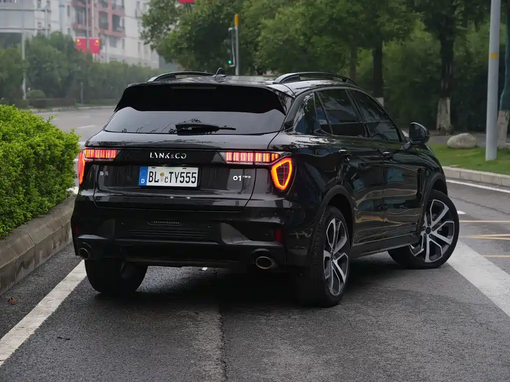 Lynk & Co 01 — миниатюра 11