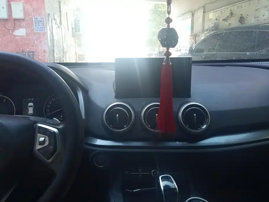 Wey Wey VV5 — миниатюра 13