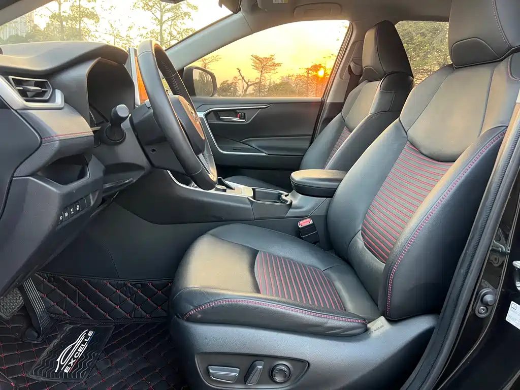 TOYOTA RAV4 RONGFANG DUAL ENGINE E+