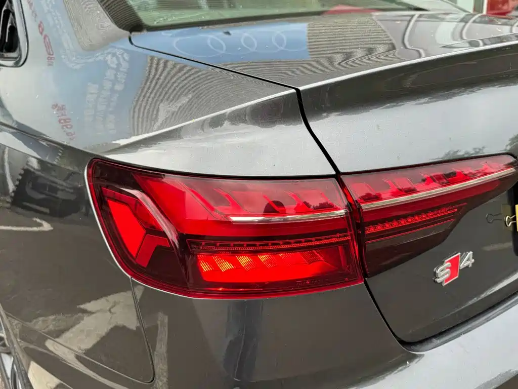 Audi A4L — миниатюра 29