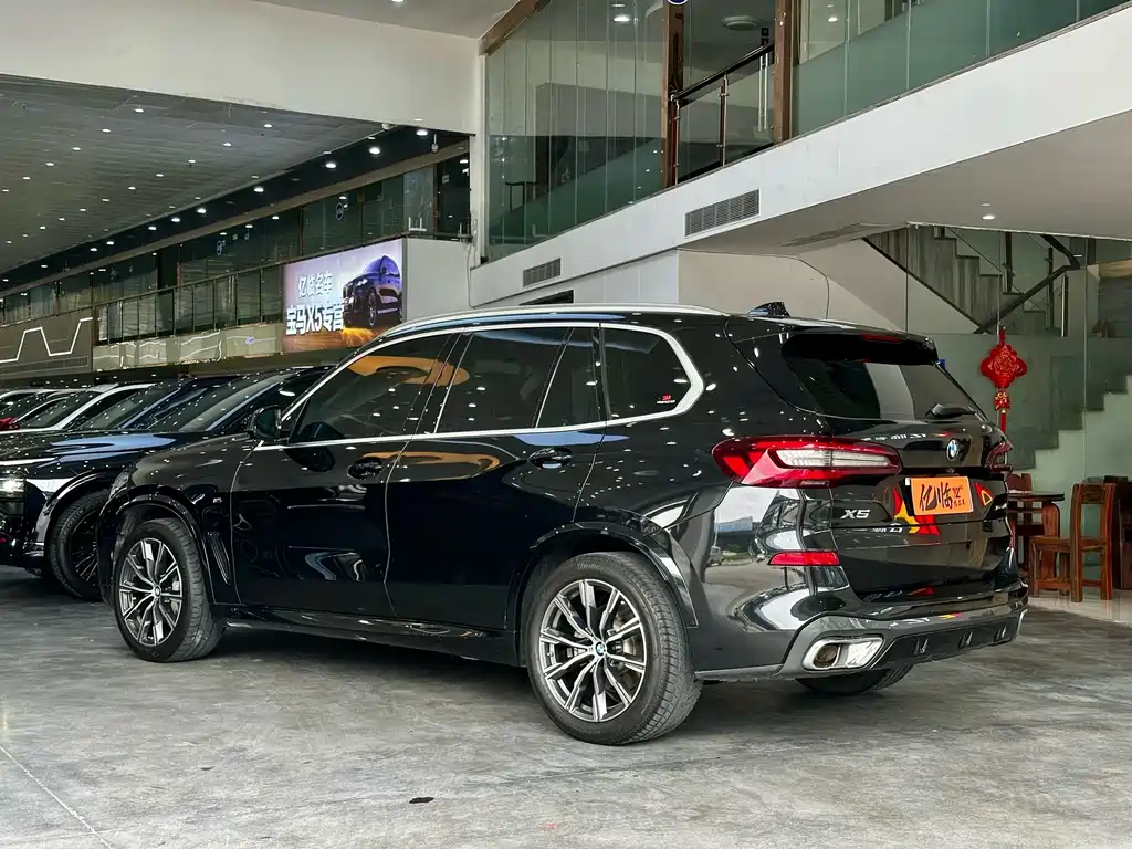 BMW X5 (Import) — миниатюра 14
