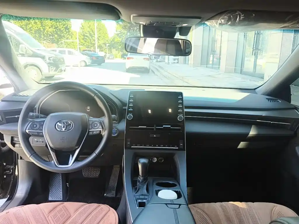 Toyota Avalon — миниатюра 10