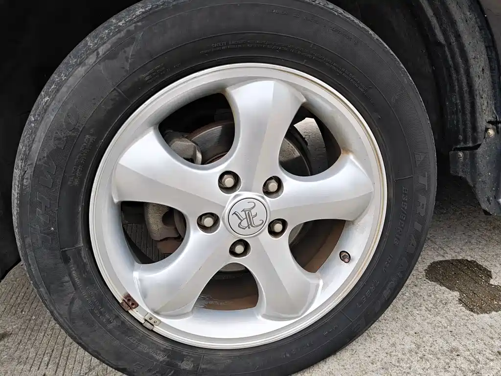 Roewe W5 — миниатюра 9